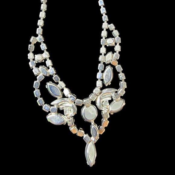 Vintage Weiss Rhinestone Necklace - Picture 2 of 4
